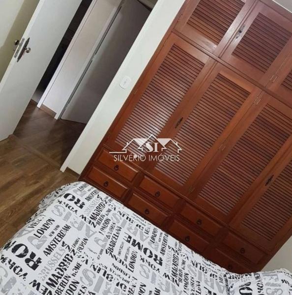 Casa à venda com 4 quartos, 300m² - Foto 13