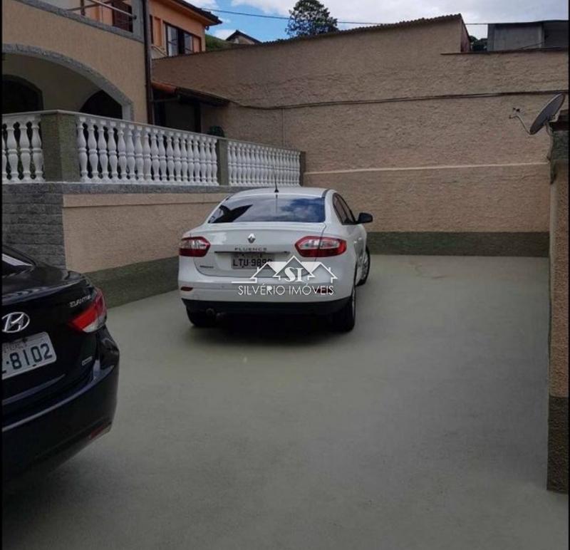 Casa à venda com 4 quartos, 300m² - Foto 21