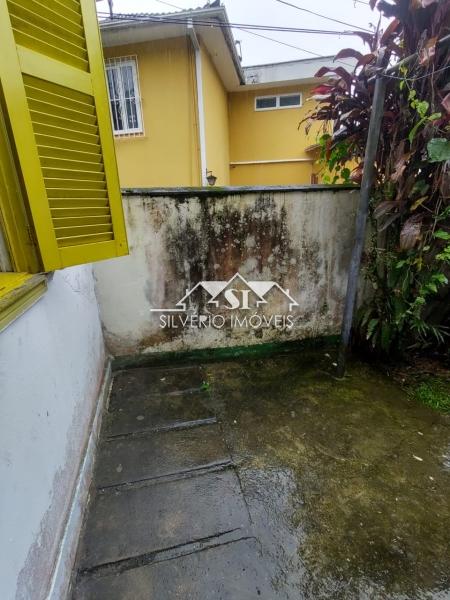 Casa para alugar com 1 quarto, 50m² - Foto 9