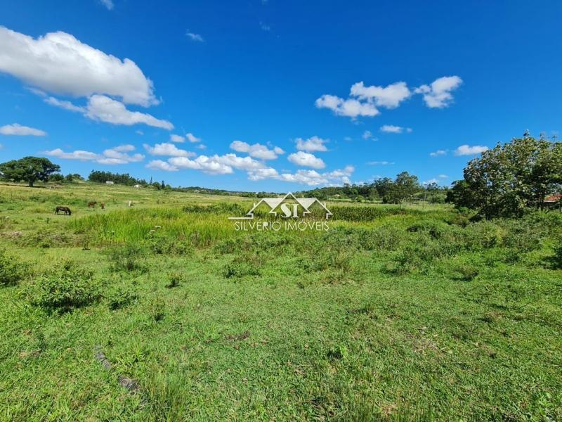 Fazenda à venda com 2 quartos, 400m² - Foto 14