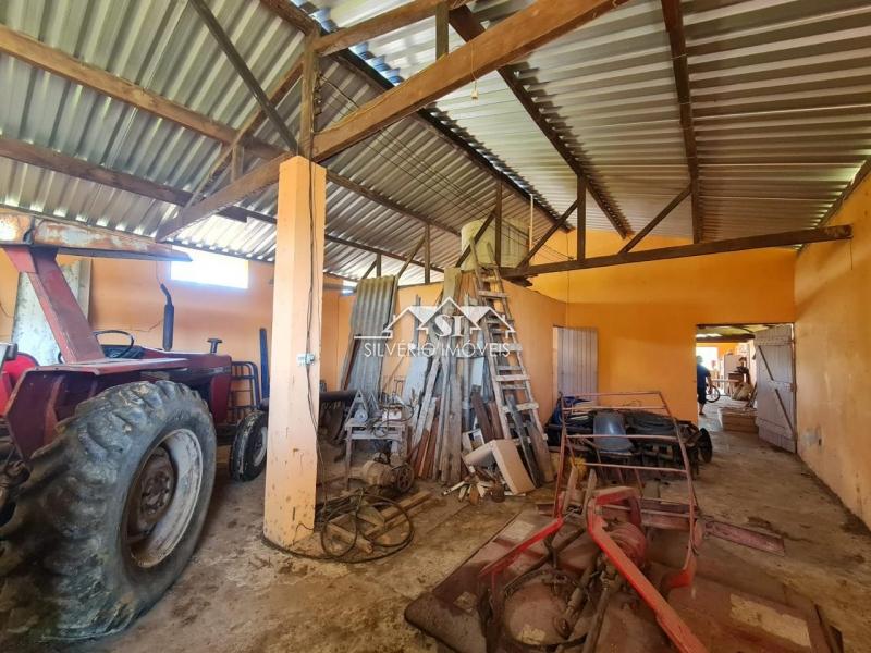 Fazenda à venda com 2 quartos, 400m² - Foto 12