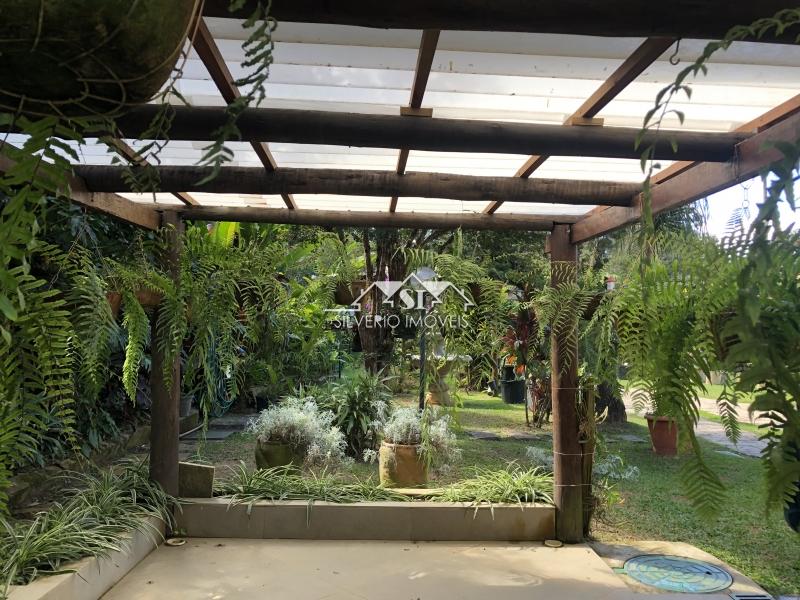 Casa à venda e aluguel com 7 quartos, 700m² - Foto 3