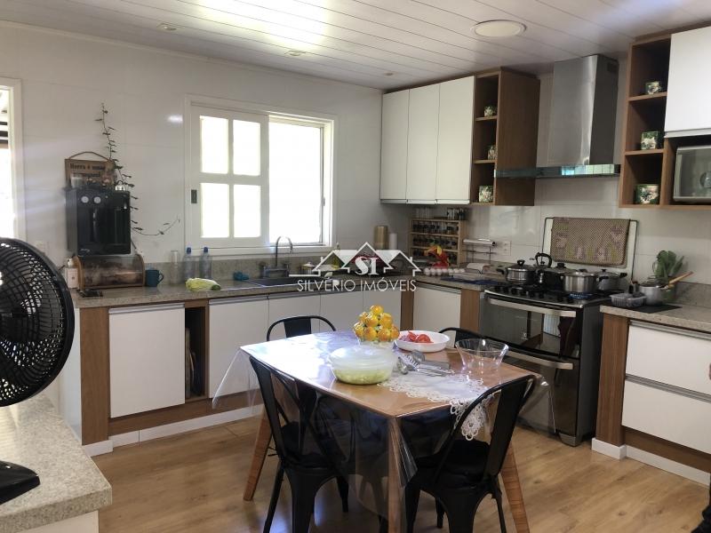 Casa à venda e aluguel com 7 quartos, 700m² - Foto 31