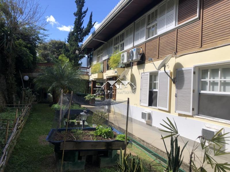 Casa à venda e aluguel com 7 quartos, 700m² - Foto 34