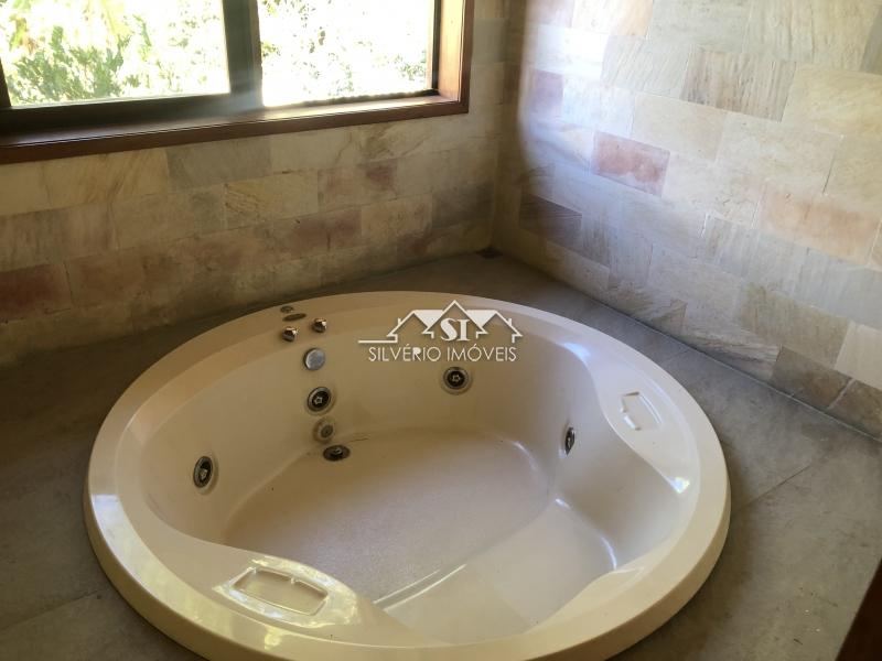 Casa à venda e aluguel com 7 quartos, 700m² - Foto 43