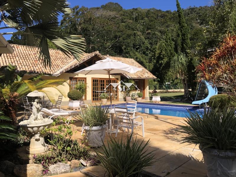 Casa à venda e aluguel com 7 quartos, 700m² - Foto 49