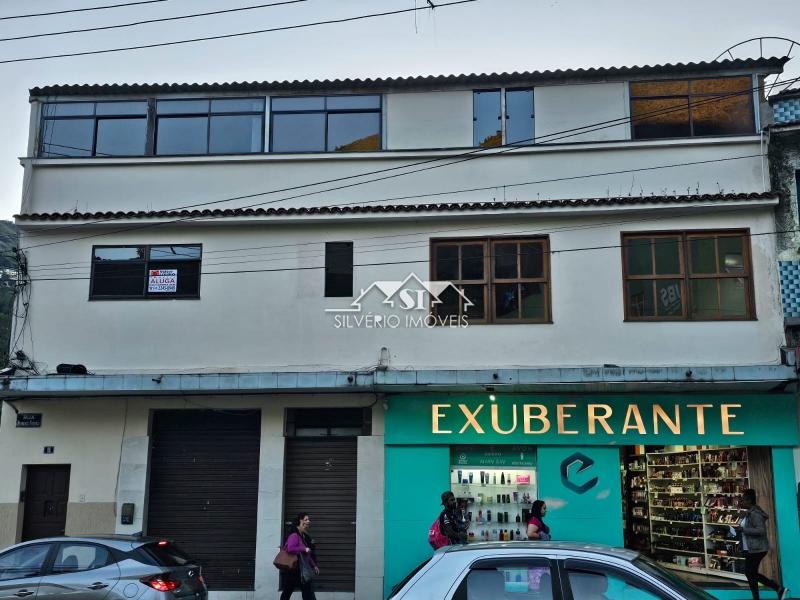 Prédio Residencial em Itamarati - Petrópolis/RJ  - 6 Quartos