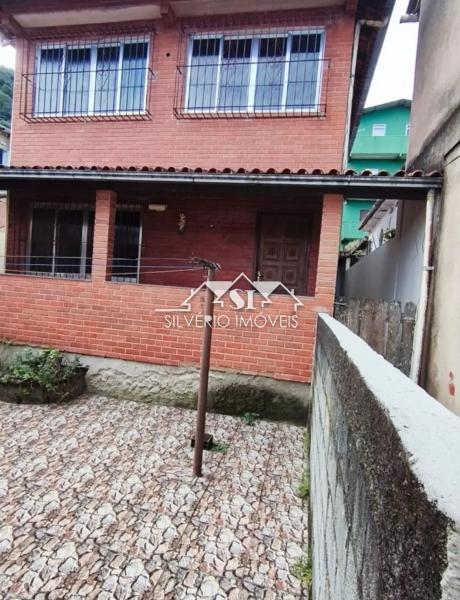Casa em Quarteirão Brasileiro - Petrópolis/RJ  - 4 Quartos