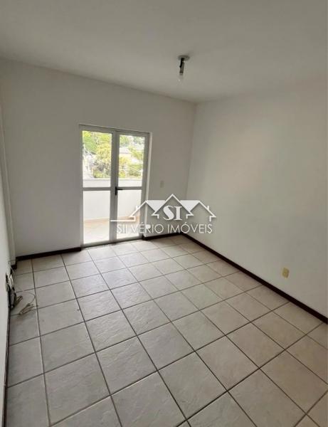 Apartamento à venda com 3 quartos, 100m² - Foto 3