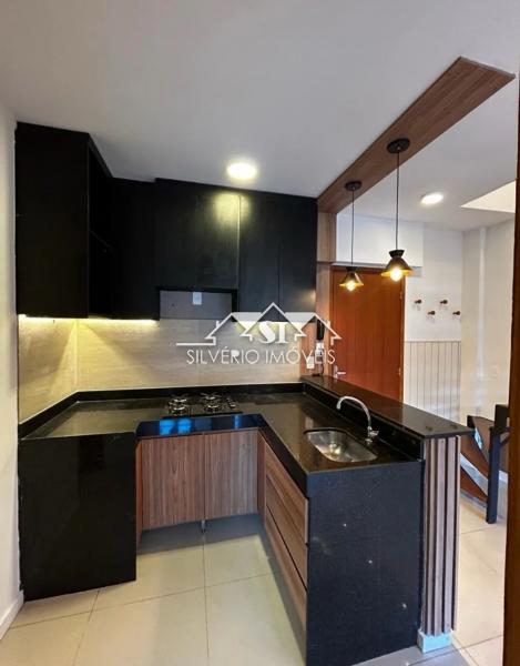 Apartamento à venda com 2 quartos, 76m² - Foto 11