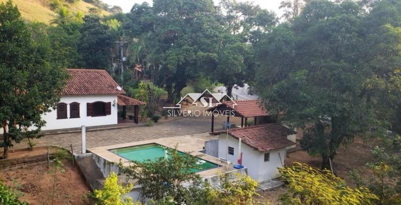 Sítio à venda com 4 quartos, 500m² - Foto 4