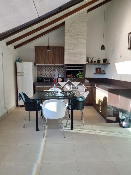 Apartamento à venda com 3 quartos, 113m² - Foto 2