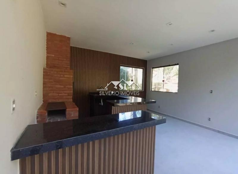 Casa à venda com 3 quartos, 235m² - Foto 11