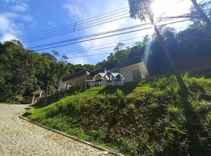 Casa à venda com 3 quartos, 235m² - Foto 17