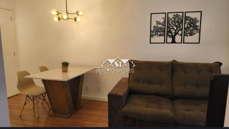 Apartamento à venda com 2 quartos, 62m² - Foto 3