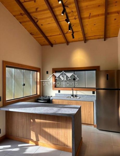Casa à venda com 2 quartos, 87m² - Foto 3