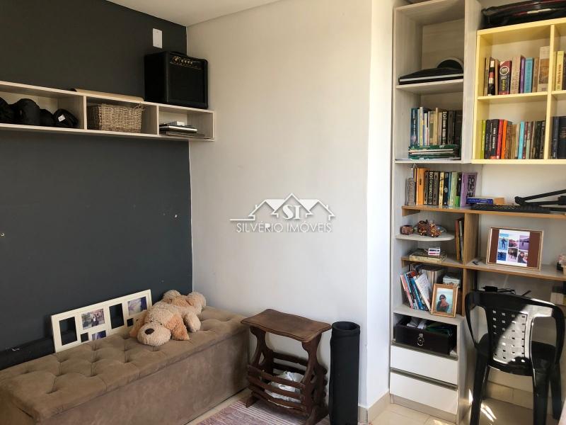 Casa à venda com 4 quartos, 250m² - Foto 12