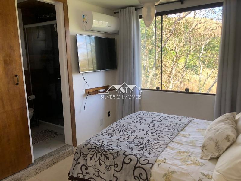Casa à venda com 4 quartos, 250m² - Foto 13