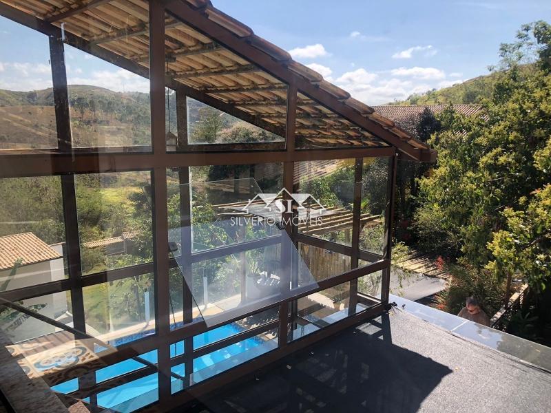 Casa à venda com 4 quartos, 250m² - Foto 3