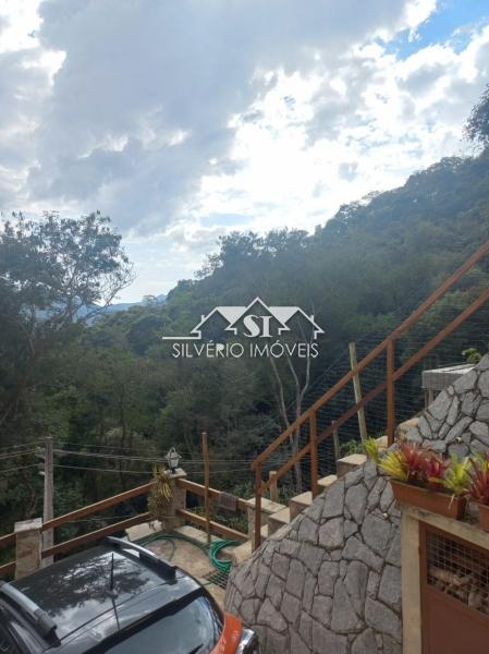 Casa à venda com 3 quartos, 327m² - Foto 7