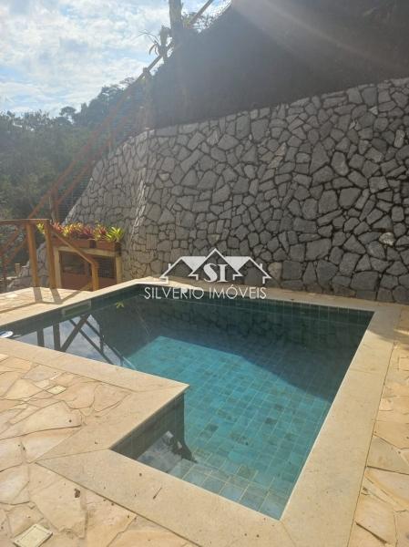 Casa à venda com 3 quartos, 327m² - Foto 11