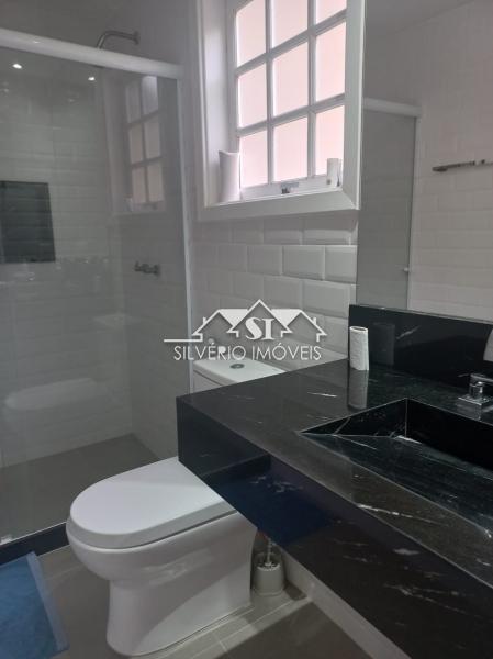 Casa à venda com 3 quartos, 327m² - Foto 22