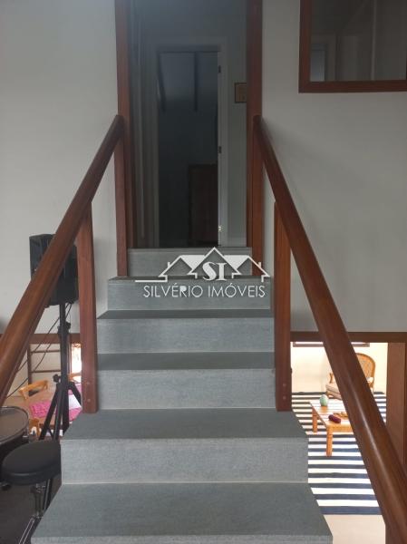 Casa à venda com 3 quartos, 327m² - Foto 30