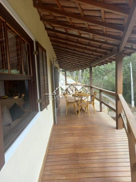 Casa à venda com 3 quartos, 327m² - Foto 10
