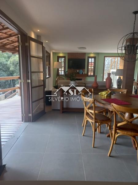 Casa à venda com 3 quartos, 327m² - Foto 47