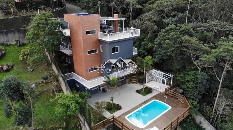 Casa em Retiro - Petrópolis/RJ  - 3 Quartos