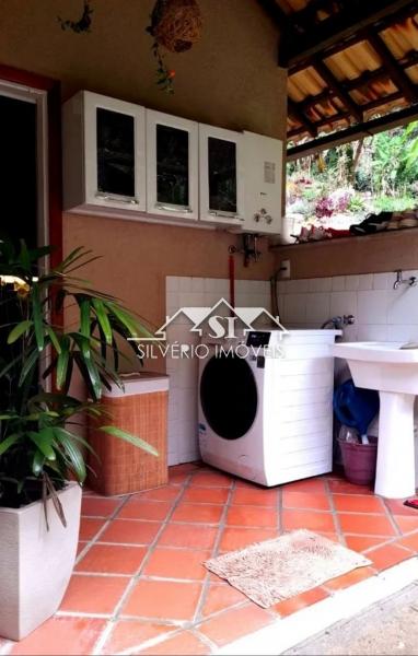 Casa para alugar com 2 quartos, 175m² - Foto 2