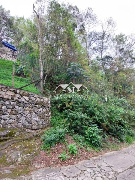 Terreno em Retiro - Petrópolis/RJ 