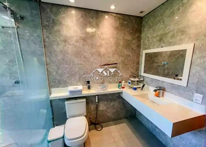 Casa à venda com 3 quartos, 230m² - Foto 7