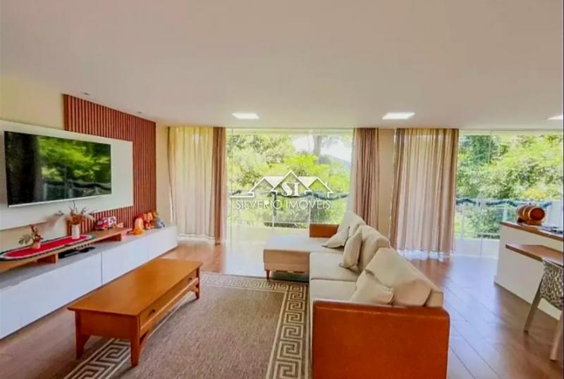 Casa à venda com 3 quartos, 230m² - Foto 10