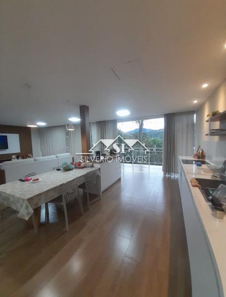 Casa à venda com 3 quartos, 230m² - Foto 17