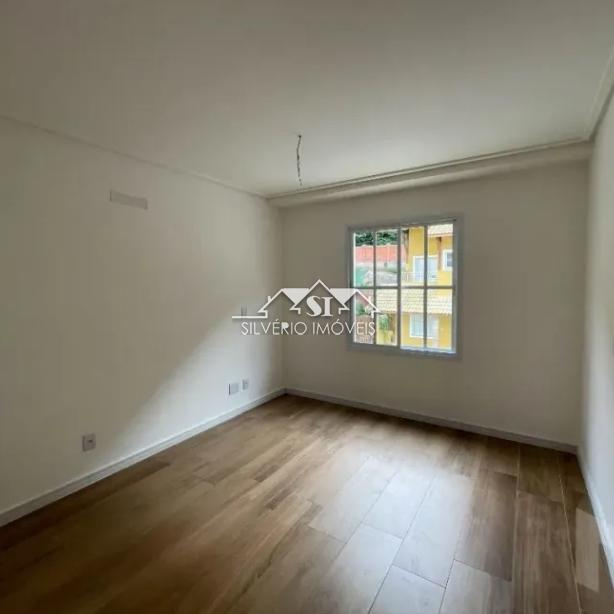 Casa à venda com 4 quartos, 213m² - Foto 5