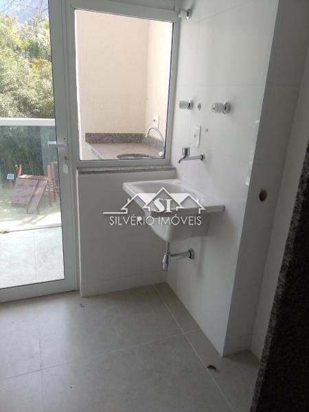 Apartamento à venda com 2 quartos, 67m² - Foto 12