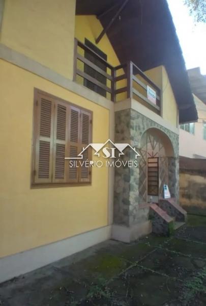 Casa à venda com 5 quartos, 250m² - Foto 2