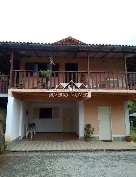 Casa em Itaipava - Petrópolis/RJ  - 4 Quartos
