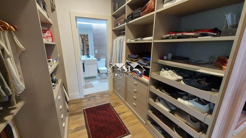 Casa à venda com 3 quartos, 230m² - Foto 9