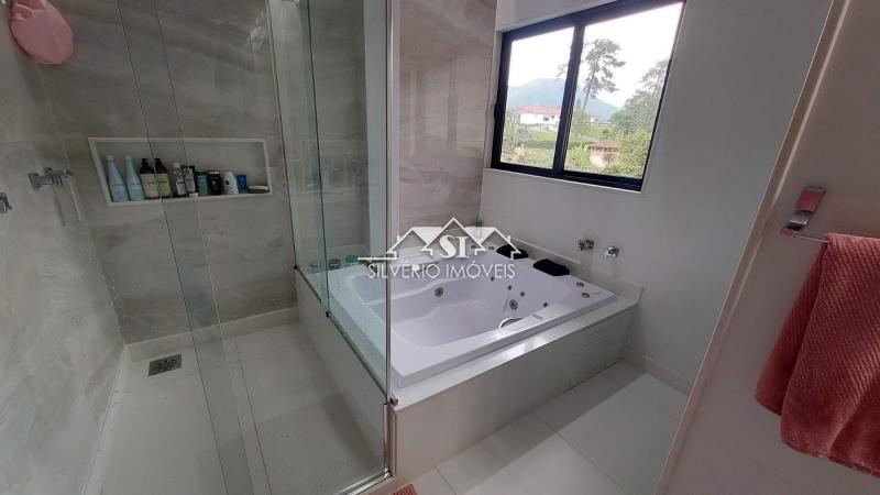 Casa à venda com 3 quartos, 230m² - Foto 15
