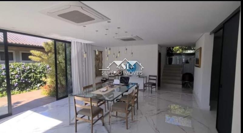 Casa à venda com 3 quartos, 230m² - Foto 22
