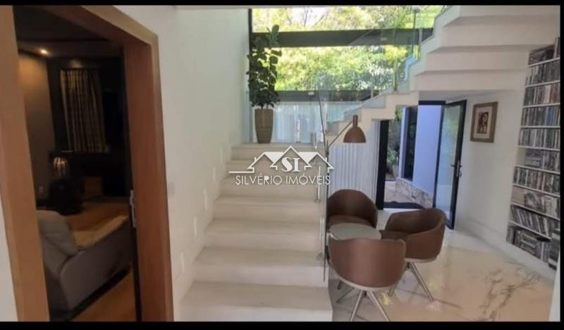 Casa à venda com 3 quartos, 230m² - Foto 30