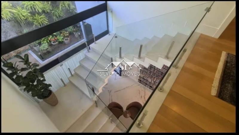 Casa à venda com 3 quartos, 230m² - Foto 35
