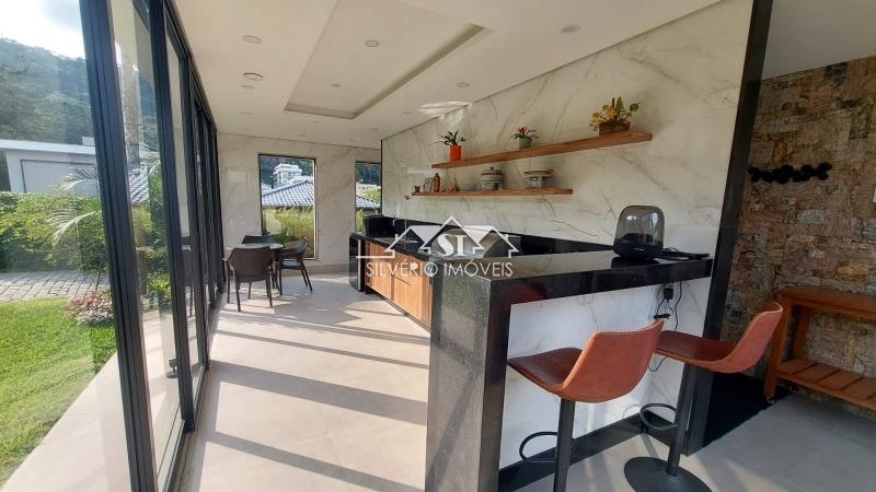 Casa à venda com 3 quartos, 230m² - Foto 49
