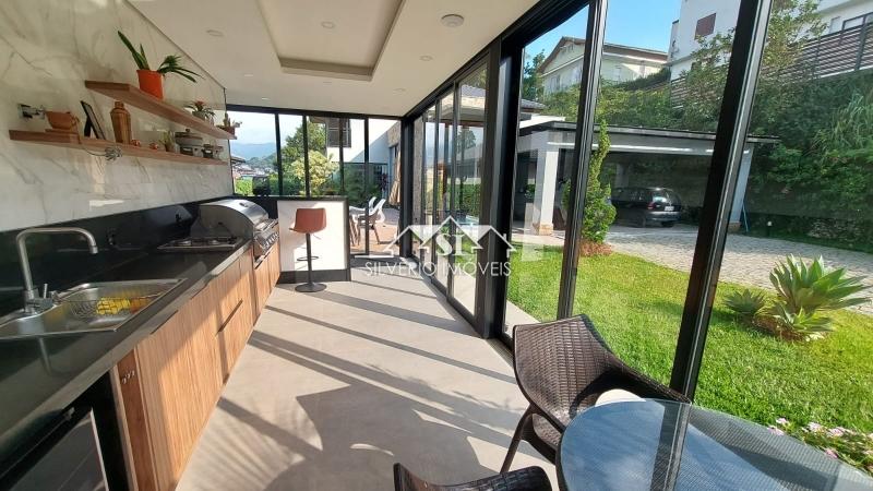 Casa à venda com 3 quartos, 230m² - Foto 52