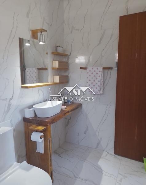 Casa à venda com 5 quartos, 200m² - Foto 13