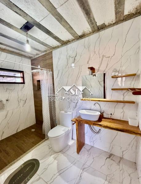 Casa à venda com 5 quartos, 200m² - Foto 29