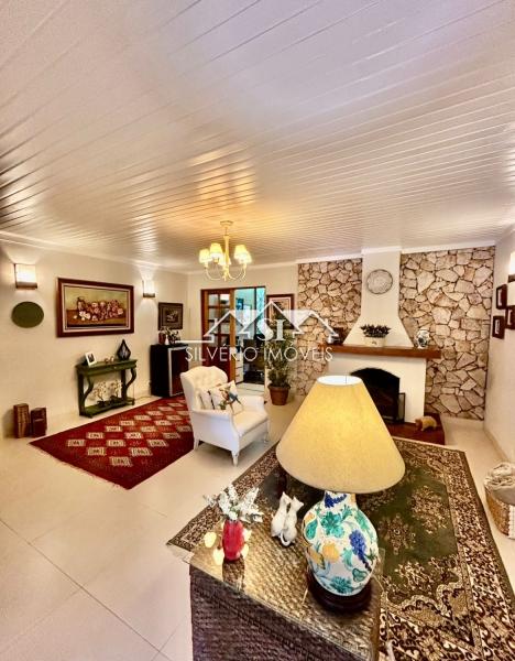 Casa à venda com 4 quartos, 240m² - Foto 11