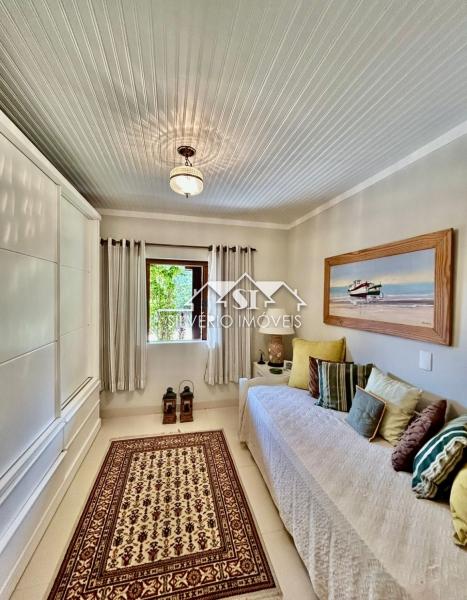 Casa à venda com 4 quartos, 240m² - Foto 12